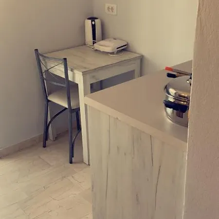 Studio Isufaj Szálloda