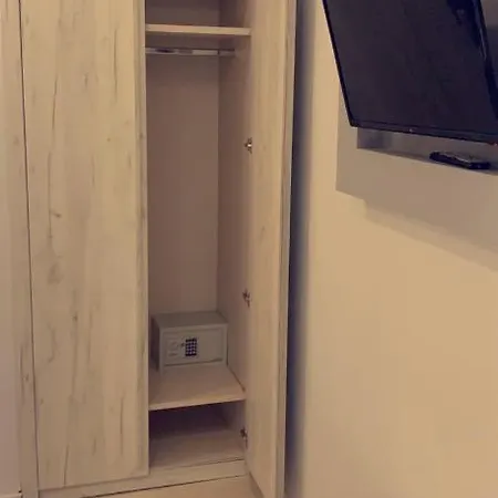 Studio Isufaj 3* Laganász